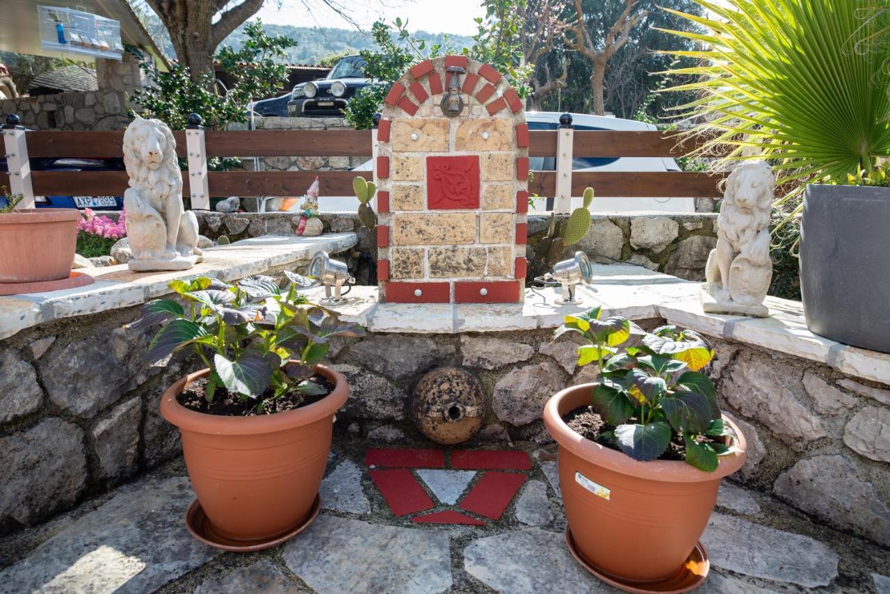 Rock Garden Villa Marantochori Exterior photo